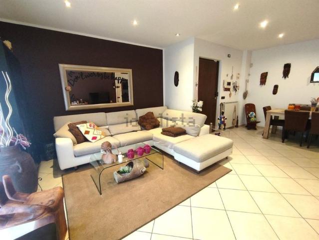 Appartamento in vendita di 120 m² in Via Acquedotto Estense, 14