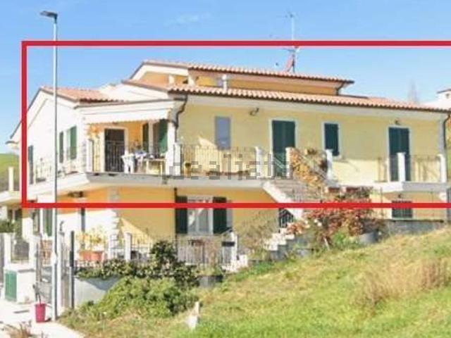 Appartamento in vendita di 120 m² in Via Adelio Franceschetti