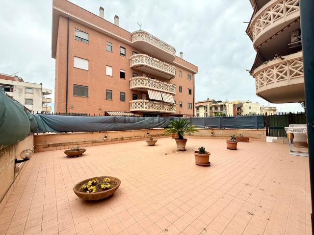 Appartamento in vendita di 120 m² in Via Adriano Casadei, 6