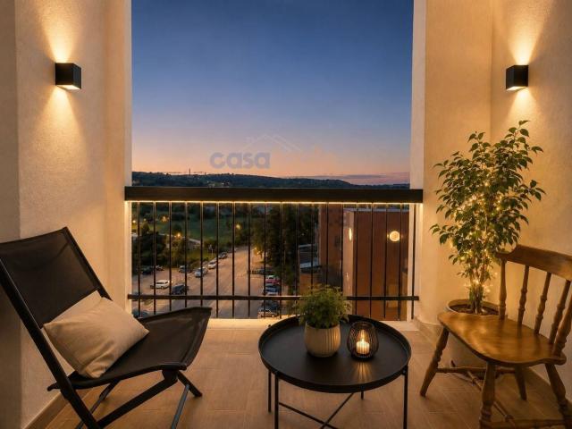 Appartamento in vendita di 120 m² in Via Alberto Staderini, 34