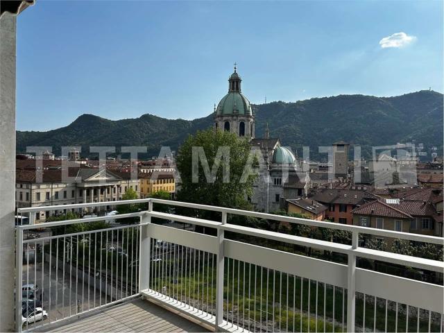 Appartamento in vendita di 120 m² in Via Alessandro Manzoni, 4