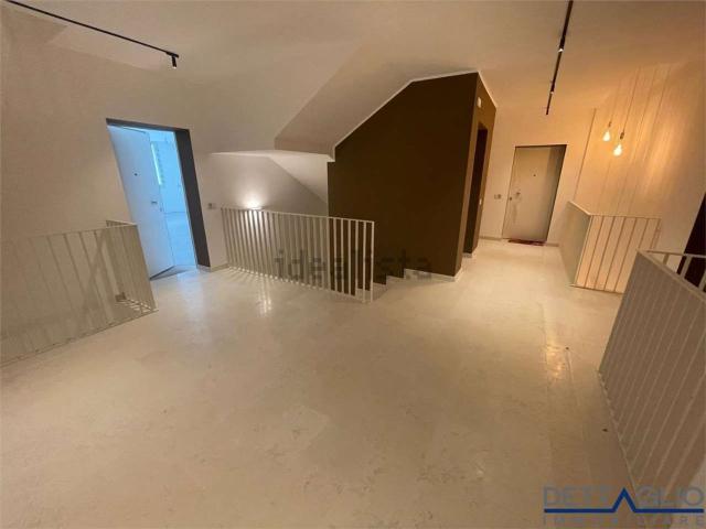 Appartamento in vendita di 120 m² in Via Alessandro Magnasco