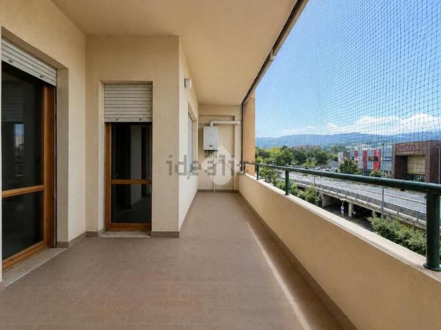 Appartamento in vendita di 120 m² in Via Alfonsine, 1