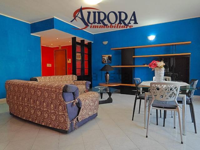 Appartamento in vendita di 120 m² in Via Appia Nuova