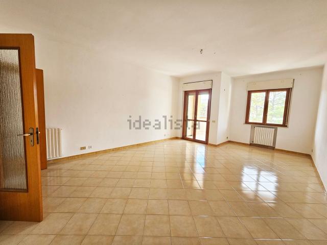 Appartamento in vendita di 120 m² in Via Atene