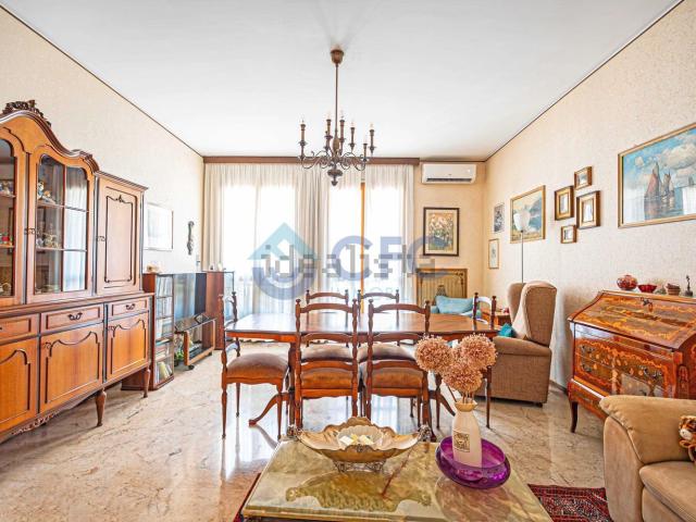Appartamento in vendita di 120 m² in Via Augusto Anfossi, 2