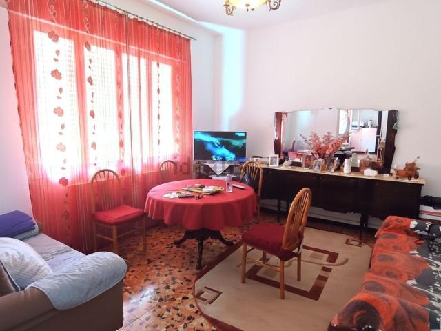 Appartamento in vendita di 120 m² in Via B. Lupati