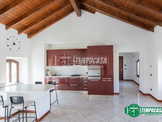 Appartamento in vendita di 120 m² in Via Bellini, 27