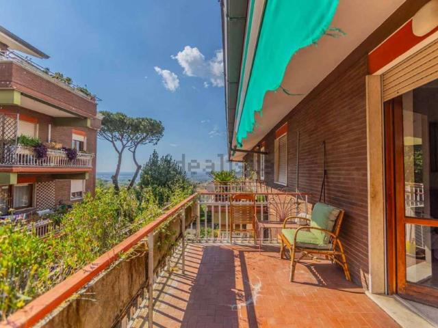 Appartamento in vendita di 120 m² in Via Brigida Postorino