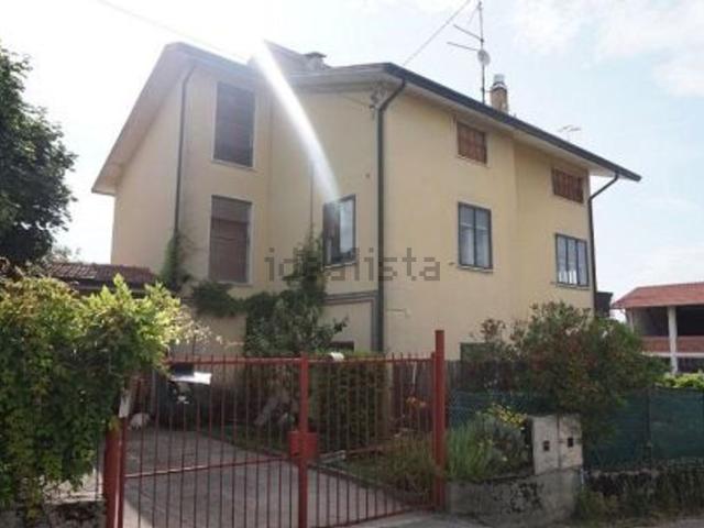 Appartamento in vendita di 120 m² in Via Bugano, 70