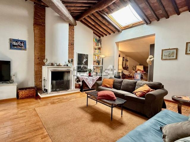 Appartamento in vendita di 120 m² in Via Burlamacchi