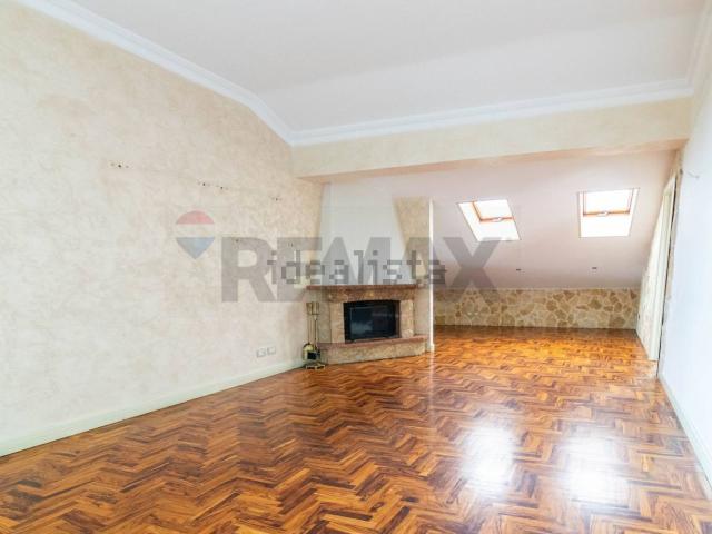 Appartamento in vendita di 120 m² in Via G. Galilei, 20