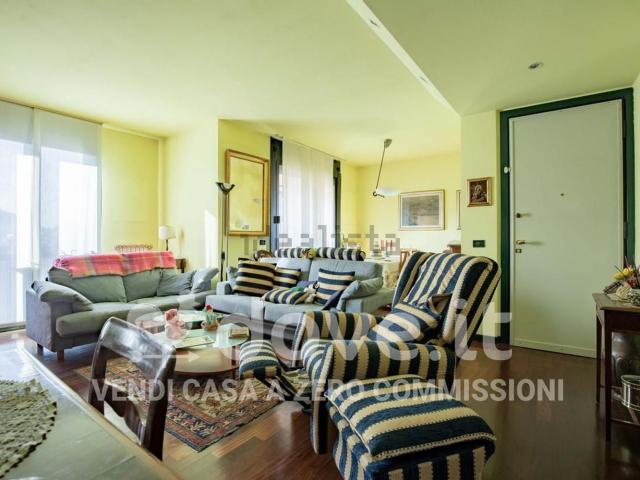 Appartamento in vendita di 120 m² in Via G. Garibaldi, 35