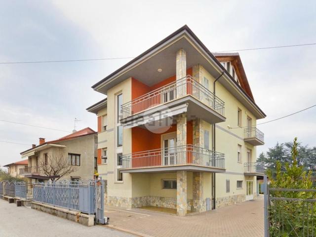 Appartamento in vendita di 120 m² in Via G. Piumati, 127