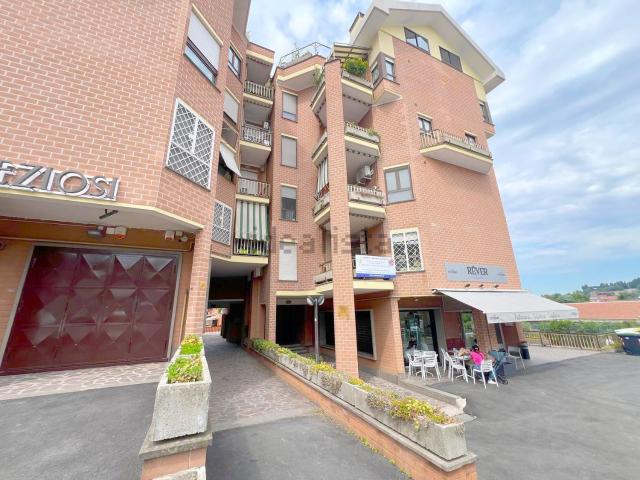 Appartamento in vendita di 120 m² in Via G. Rossini, 28