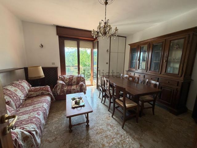 Appartamento in vendita di 120 m² in Via Gazzera Alta