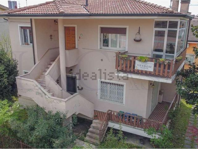 Appartamento in vendita di 120 m² in Via Gabriele Rangoni