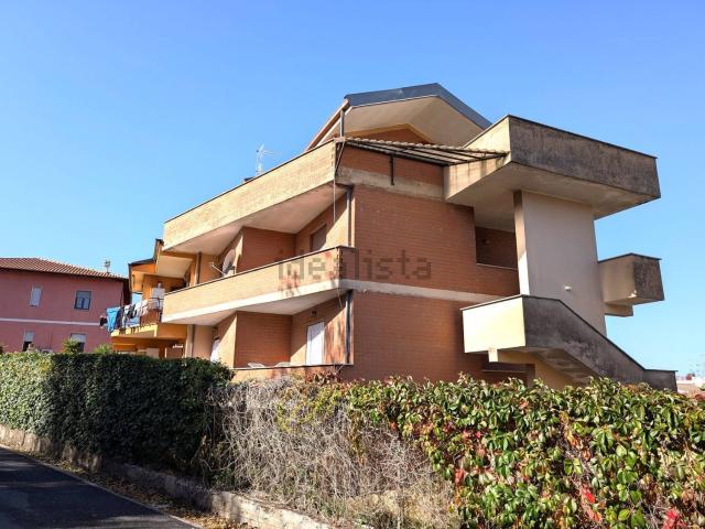 Appartamento in vendita di 120 m² in Via Gaetano Donizetti