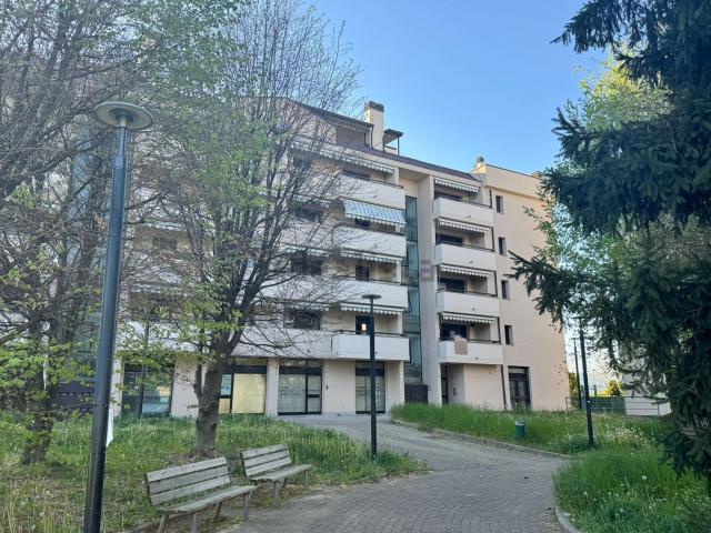 Appartamento in vendita di 120 m² in Via Gaetano Donizetti, 352