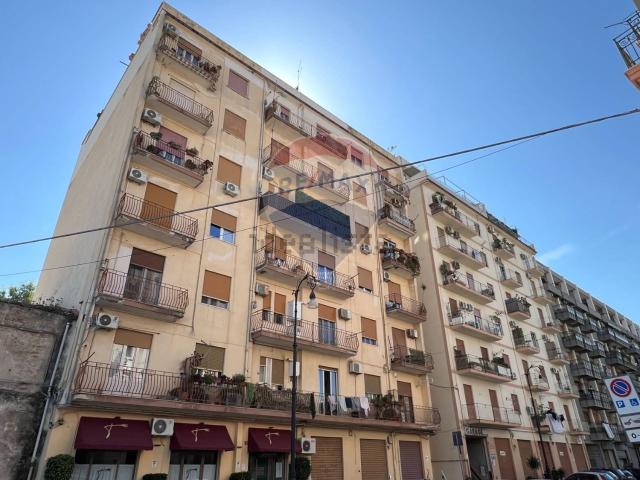 Appartamento in vendita di 120 m² in Via Gaetano Filangeri, 34