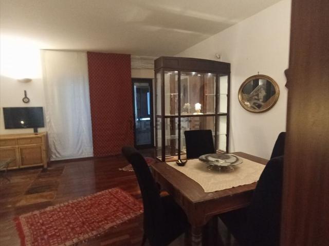 Appartamento in vendita di 120 m² in Via Ganci