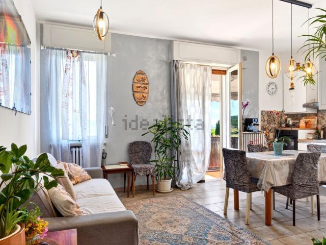 Appartamento in vendita di 120 m² in Via Gardesana