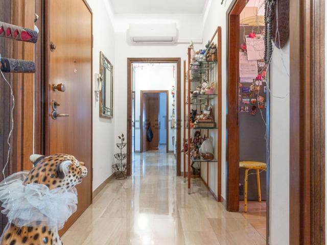 Appartamento in vendita di 120 m² in Via Genova