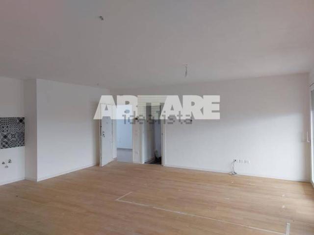 Appartamento in vendita di 120 m² in Via Ghirada, 105