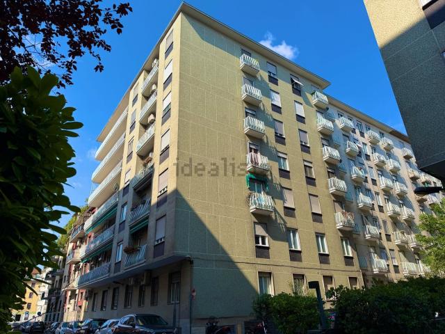Appartamento in vendita di 120 m² in Via Giulio e Corrado Venini, 38
