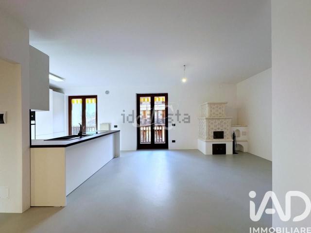 Appartamento in vendita di 120 m² in Via Giuseppe Battisti, 18