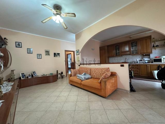 Appartamento in vendita di 120 m² in Via Giuseppe Garibaldi, 136