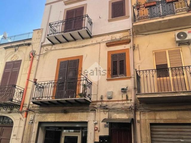 Appartamento in vendita di 120 m² in Via Giuseppe Garibaldi, 266