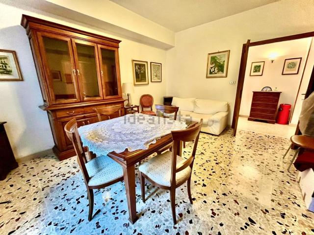 Appartamento in vendita di 120 m² in Via Giuseppe Garibaldi