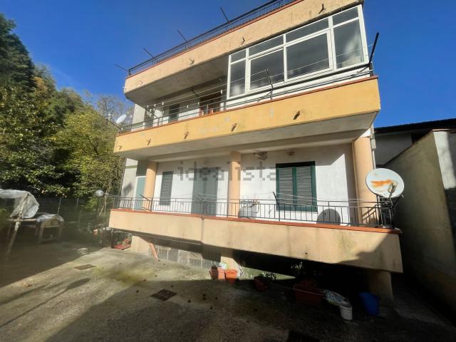 Appartamento in vendita di 120 m² in Via giuseppe garibaldi, 37