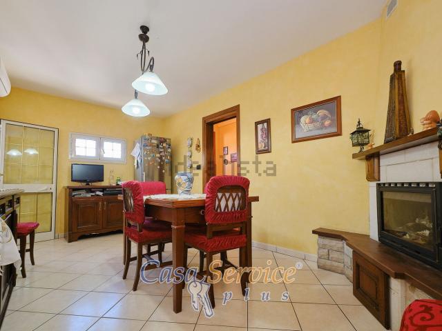 Appartamento in vendita di 120 m² in Via Giuseppe Garibaldi