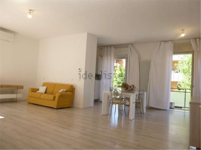 Appartamento in vendita di 120 m² in Via Giuseppe di Vittorio