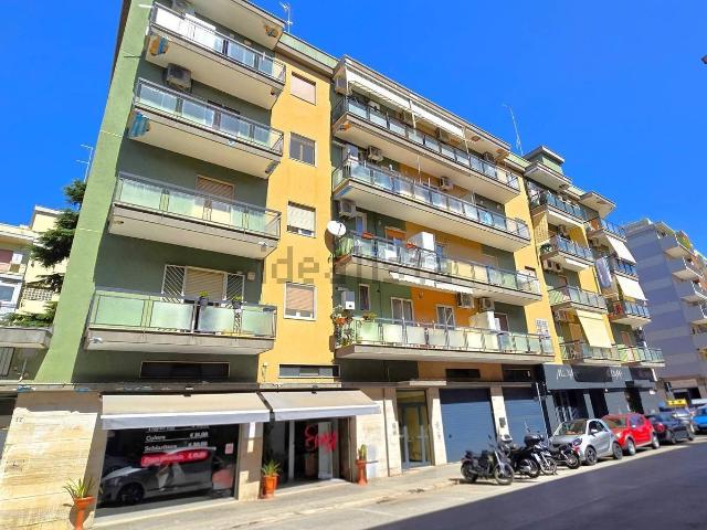 Appartamento in vendita di 120 m² in Via Giuseppe Palmieri, 11