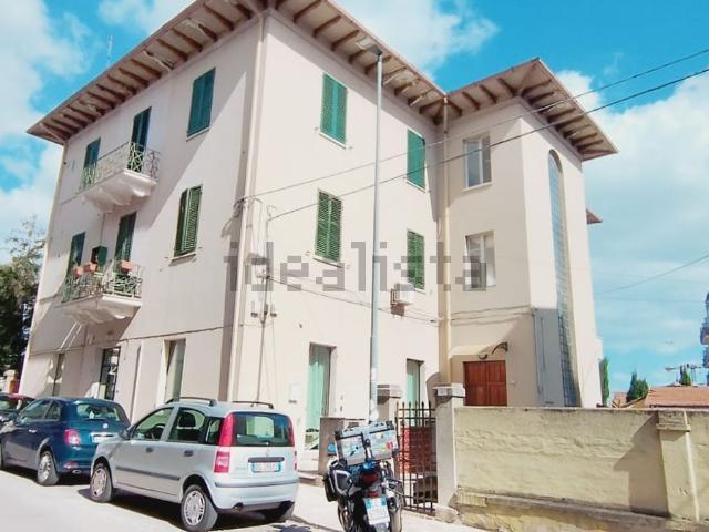 Appartamento in vendita di 120 m² in Via Giuseppe Parini, 7