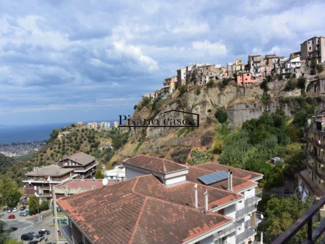 Appartamento in vendita di 120 m² in Via Giuseppe Rizzo