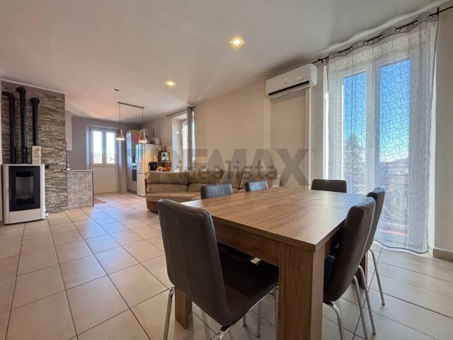 Appartamento in vendita di 120 m² in Via Giacomo Matteotti, 83