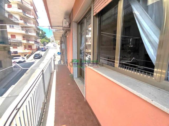 Appartamento in vendita di 120 m² in Via Giambattista Odierna