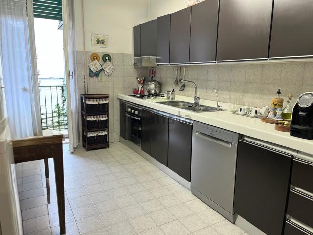 Appartamento in vendita di 120 m² in Via Giandomenico Romagnosi