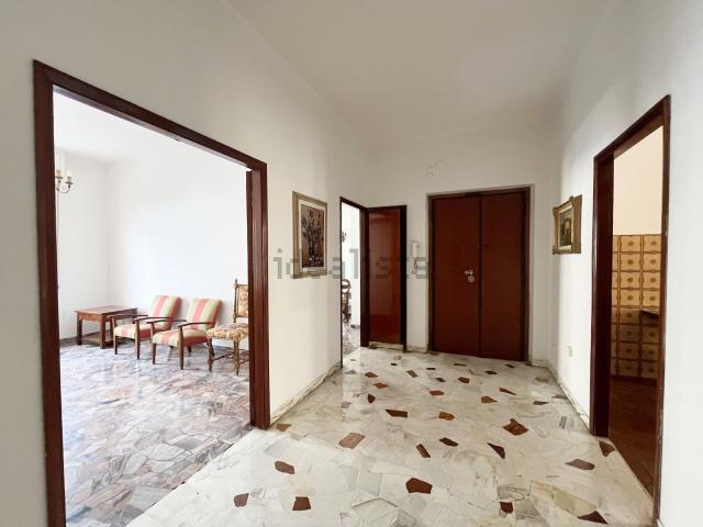Appartamento in vendita di 120 m² in Via Giandomenico Romagnosi