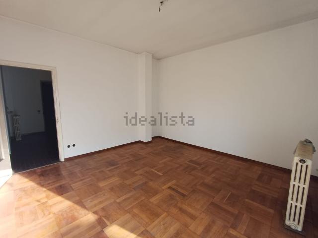 Appartamento in vendita di 120 m² in Via Giosuè Carducci