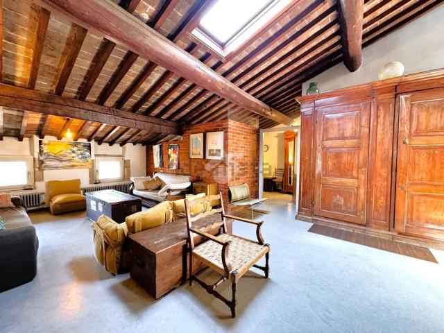 Appartamento in vendita di 120 m² in Via Giosuè Carducci, 53
