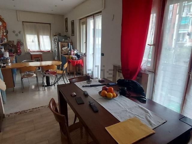 Appartamento in vendita di 120 m² in Via Giovanni Arrivabene, 16