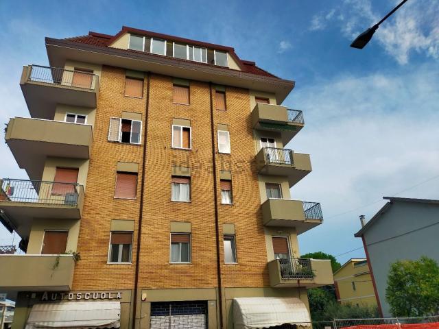 Appartamento in vendita di 120 m² in Via Giovanni Giolitti, 43
