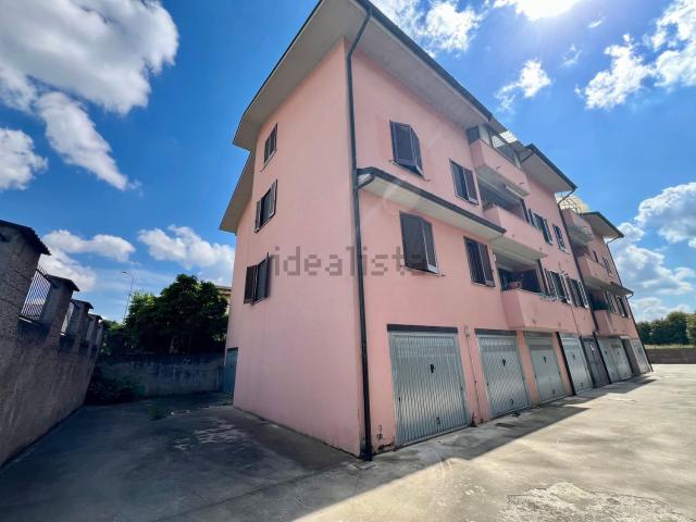 Appartamento in vendita di 120 m² in Via Giovanni Falcone Ed alla Sua Scorta, 35