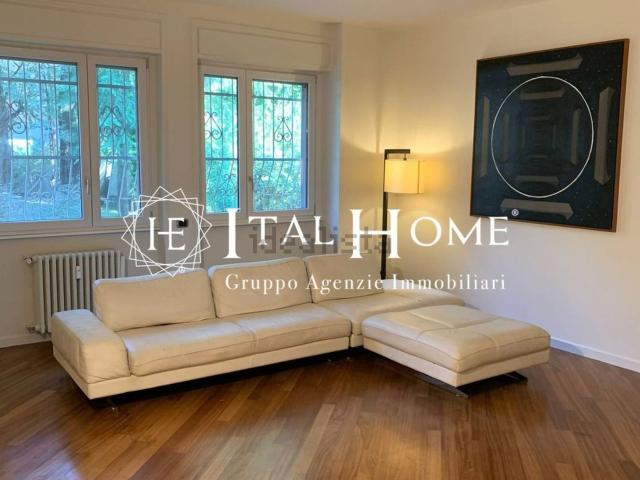 Appartamento in vendita di 120 m² in Via Giovanni Keplero, 5