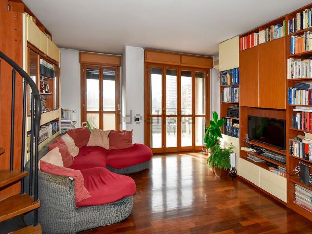 Appartamento in vendita di 120 m² in Via Giovanni Scheiwiller, 12